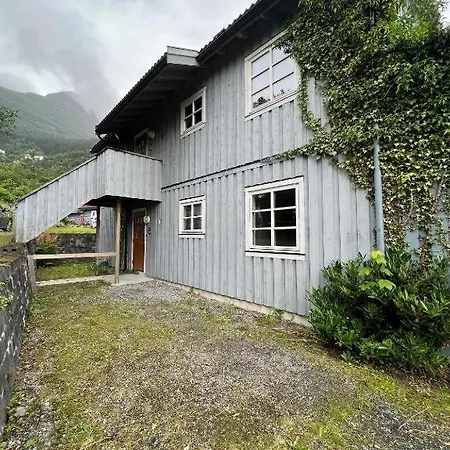 Geirangerbooking * Geiranger